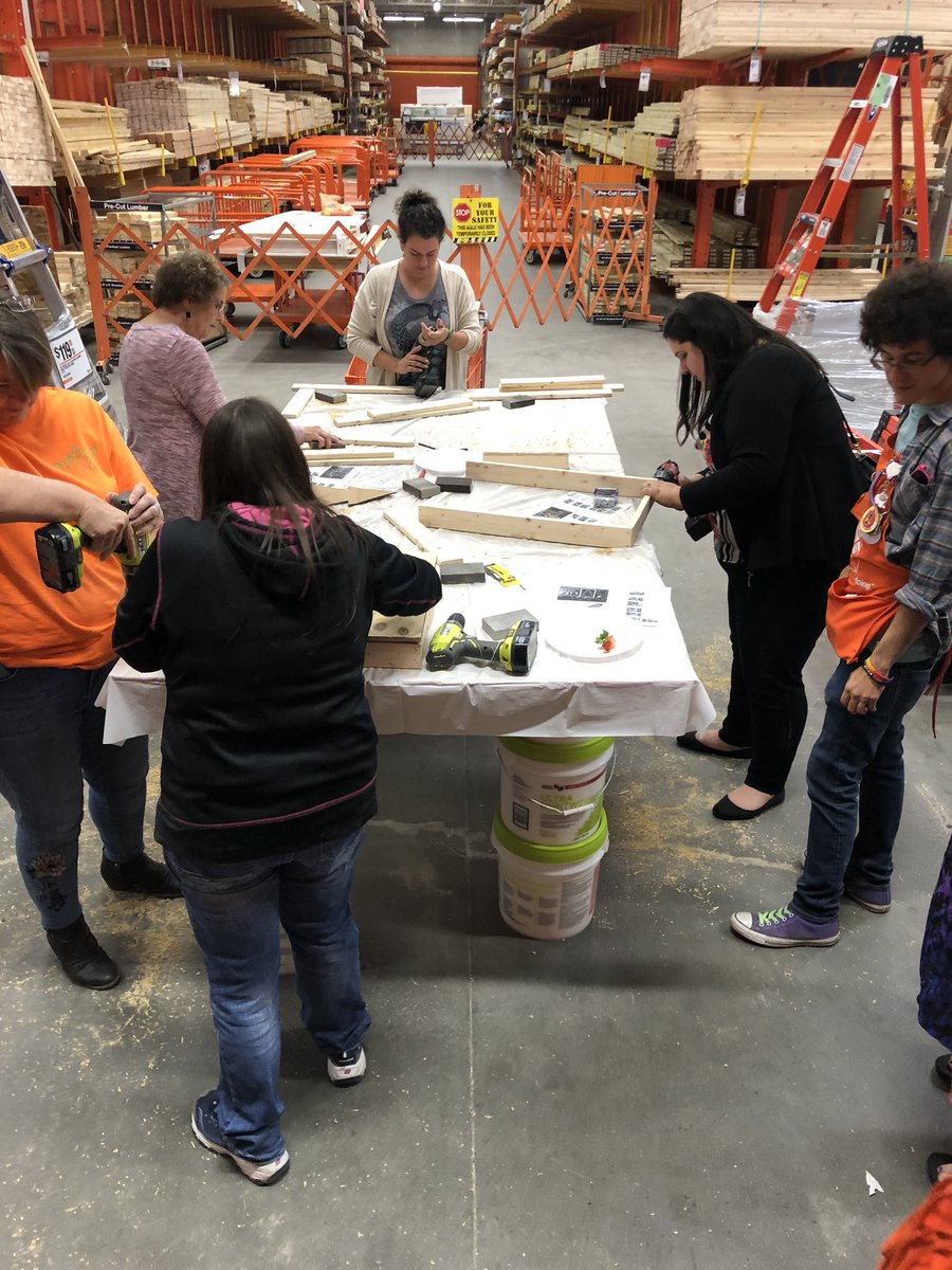 Megan_Watson55's tweet photo. #DoItHerself workshop is underway!!!! Can’t wait to see how they turn out!!! @misshd03 @ScottMay0137 @mark_chaffin10 @ellawrence218 @hopealyce @katrieshajade @halematt52 @LoriCoc75871418 @mike82407971 #DIHWorkshop #YouCanDoItWeCanHelp https://t.co/H17kUqCUhE