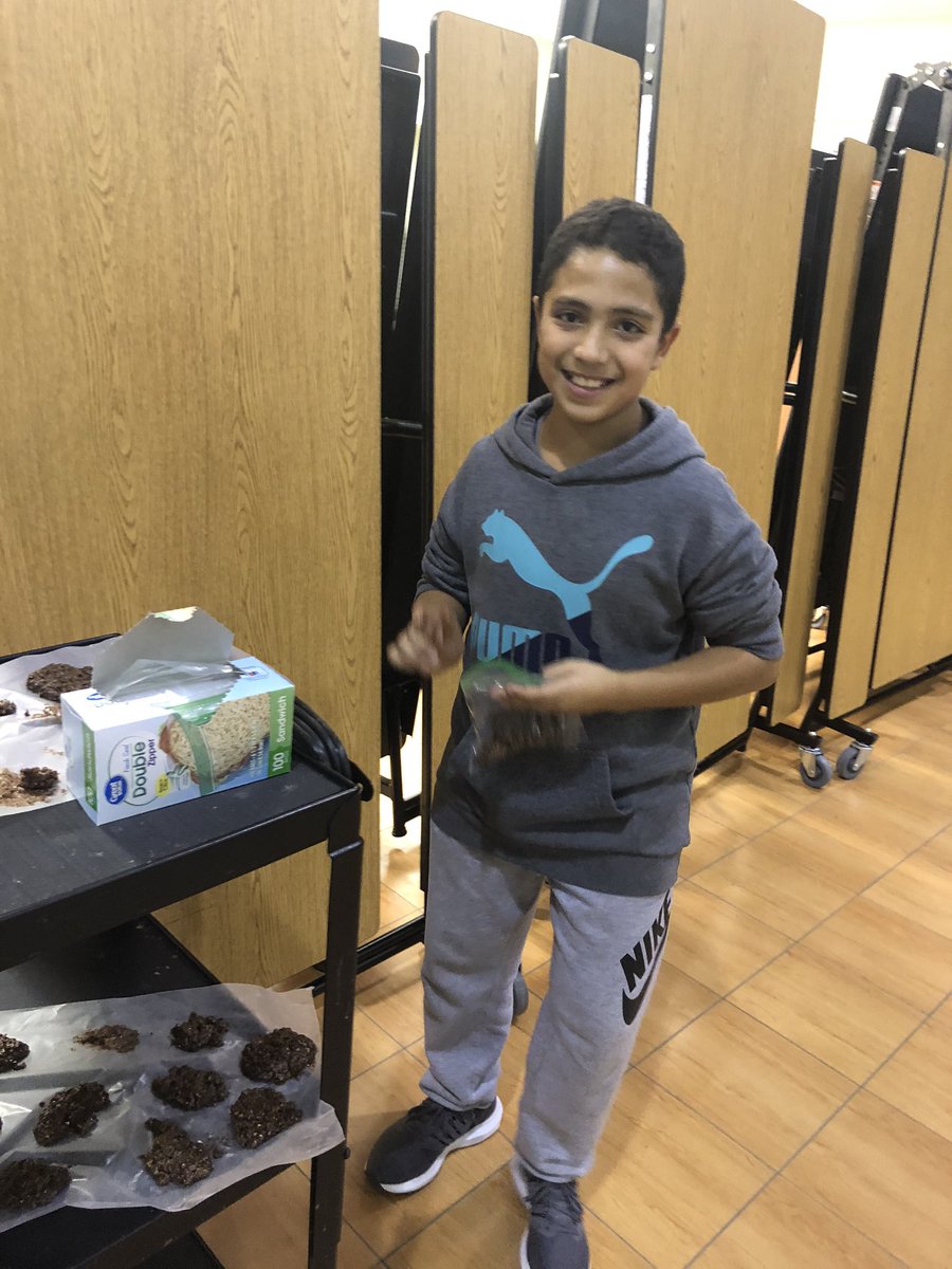 CSIC457's tweet image. Cooking with kids was a huge success.