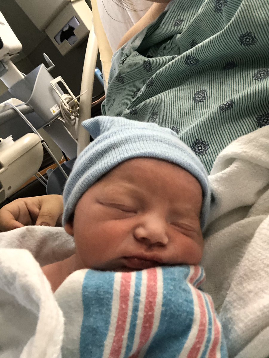 CStrodred's tweet photo. we had a baby ♥️ #RomanPaul https://t.co/0aSxDW1g9m