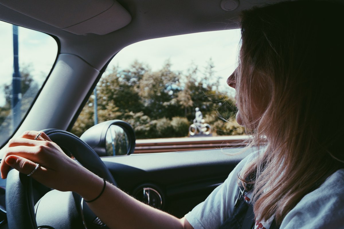 PracticalChicks's tweet photo. Don't end your morning in a road rage! Here's how to have a peaceful morning #commute. #DailyGrind https://t.co/ojlnN8JSBK https://t.co/sHhFI5NNsd