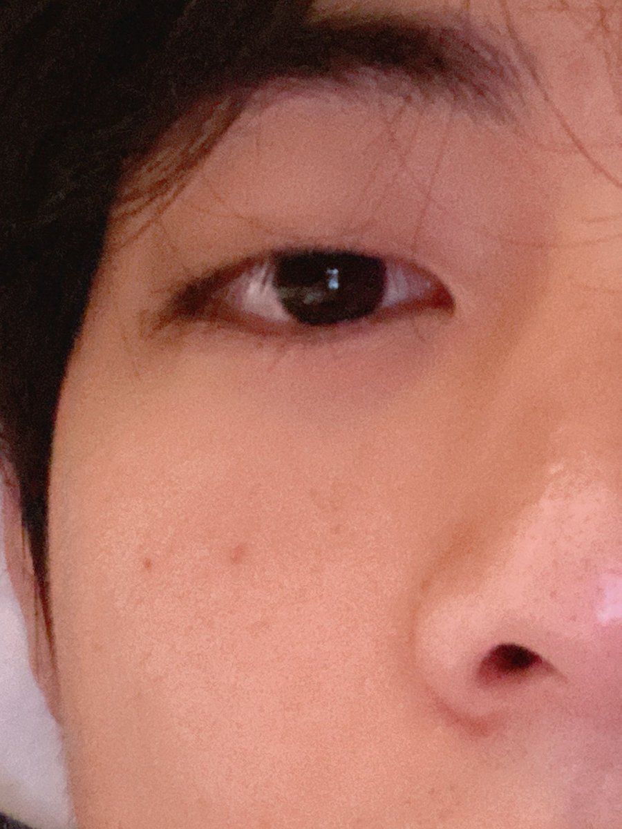 purple_taekook's tweet photo. HE’S??? SO??? CUTE????? I WANT TO D WORD???? https://t.co/5NR1BWaS5p