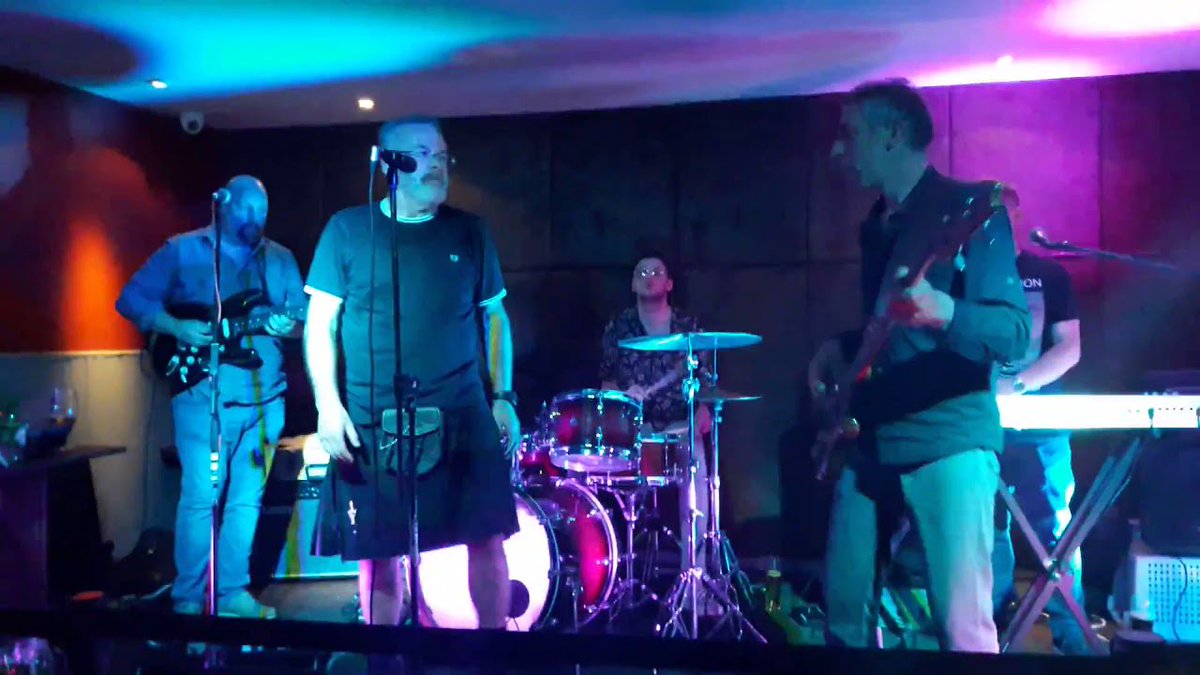 Live Band each and every Friday. Tomorrow is no exception, the very talented Hello Felix playing from 10pm #livemusic #chester #bar #restaurant #xmasparties