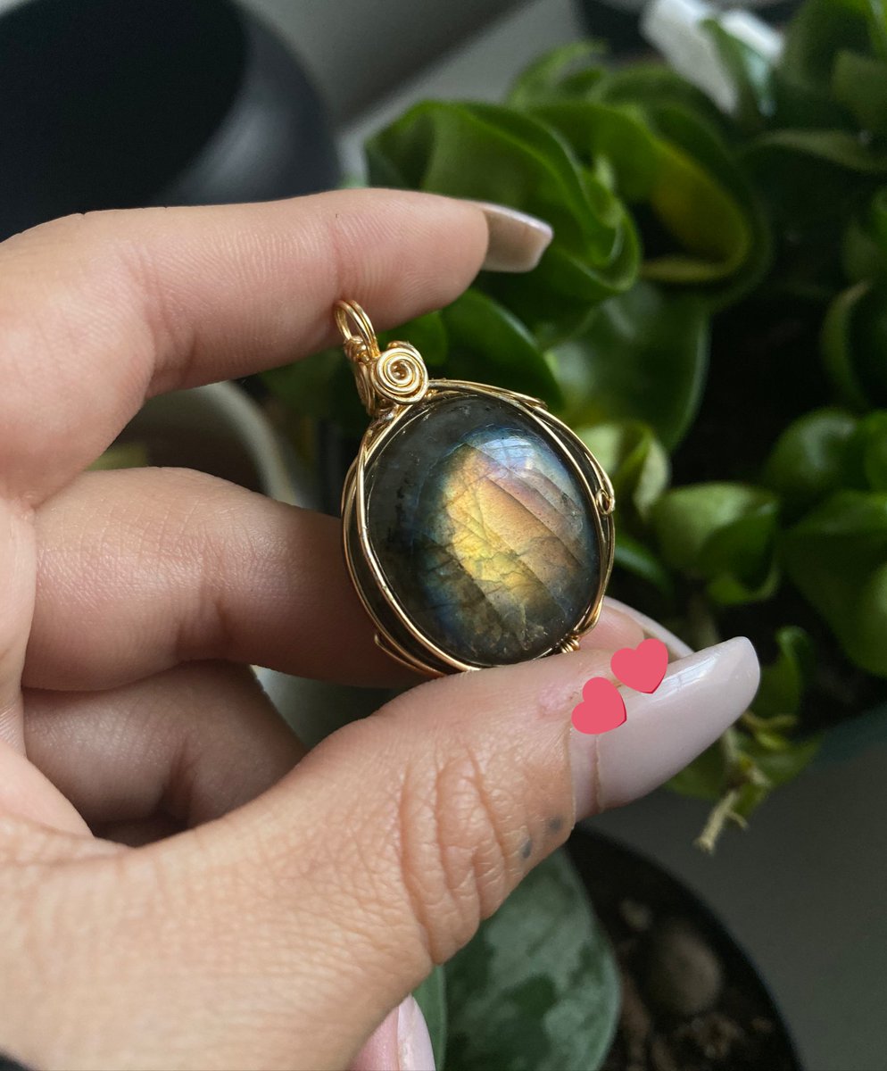JGODDESSJEWELS's tweet photo. Labradorite Pendant ✨

reply or DM to claim! https://t.co/lVilcypk31