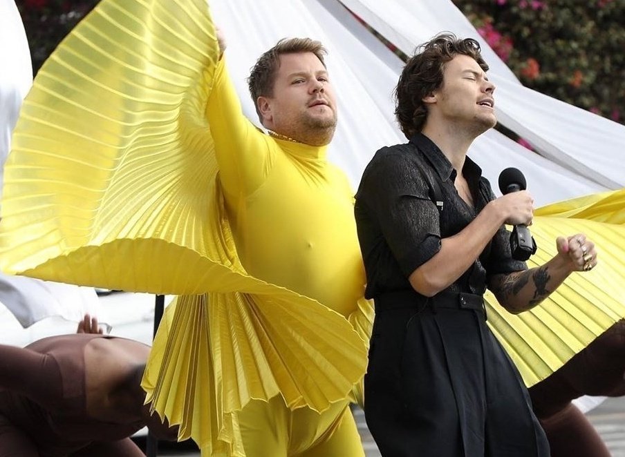 #NoticiasdelEspectaculo #HarryStyles #JamesCorden BUENA ESTRATEGIA PUBLICITARIA – Harry Styles y James Corden detienen el trafico en los Ángeles para promocionar su nuevo disco (+FOTOS Y VÍDEOS) http://dlvr.it/RJpCqj