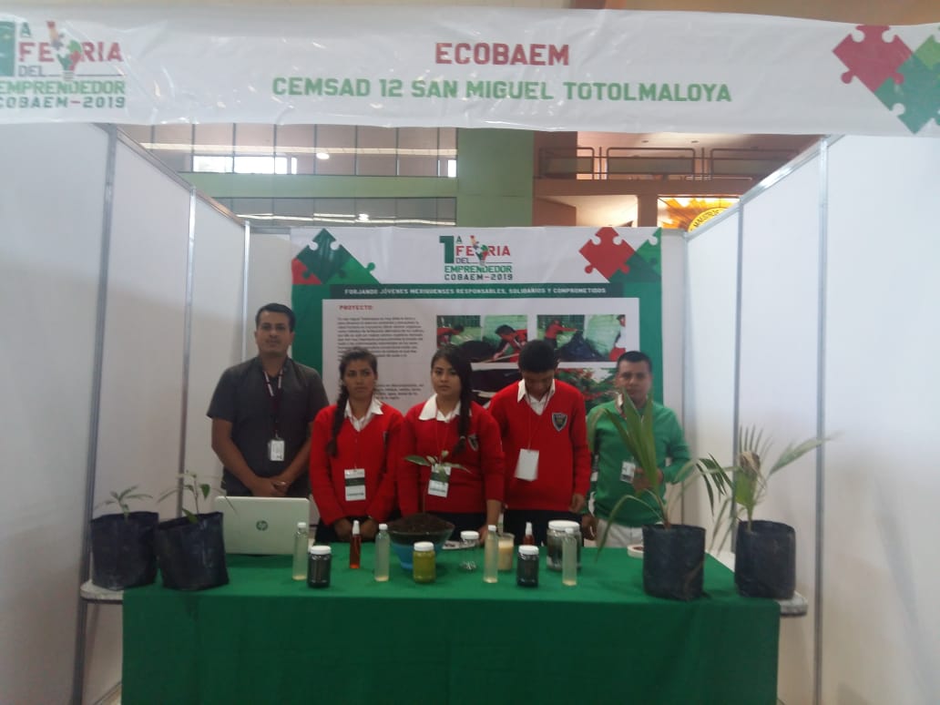 cemsad121's tweet photo. felices nuestros alumnos en la 1ª Feria del Emprendedor del @COBAEMex, con la exposición de abono orgánico. https://t.co/juQULNgkpm