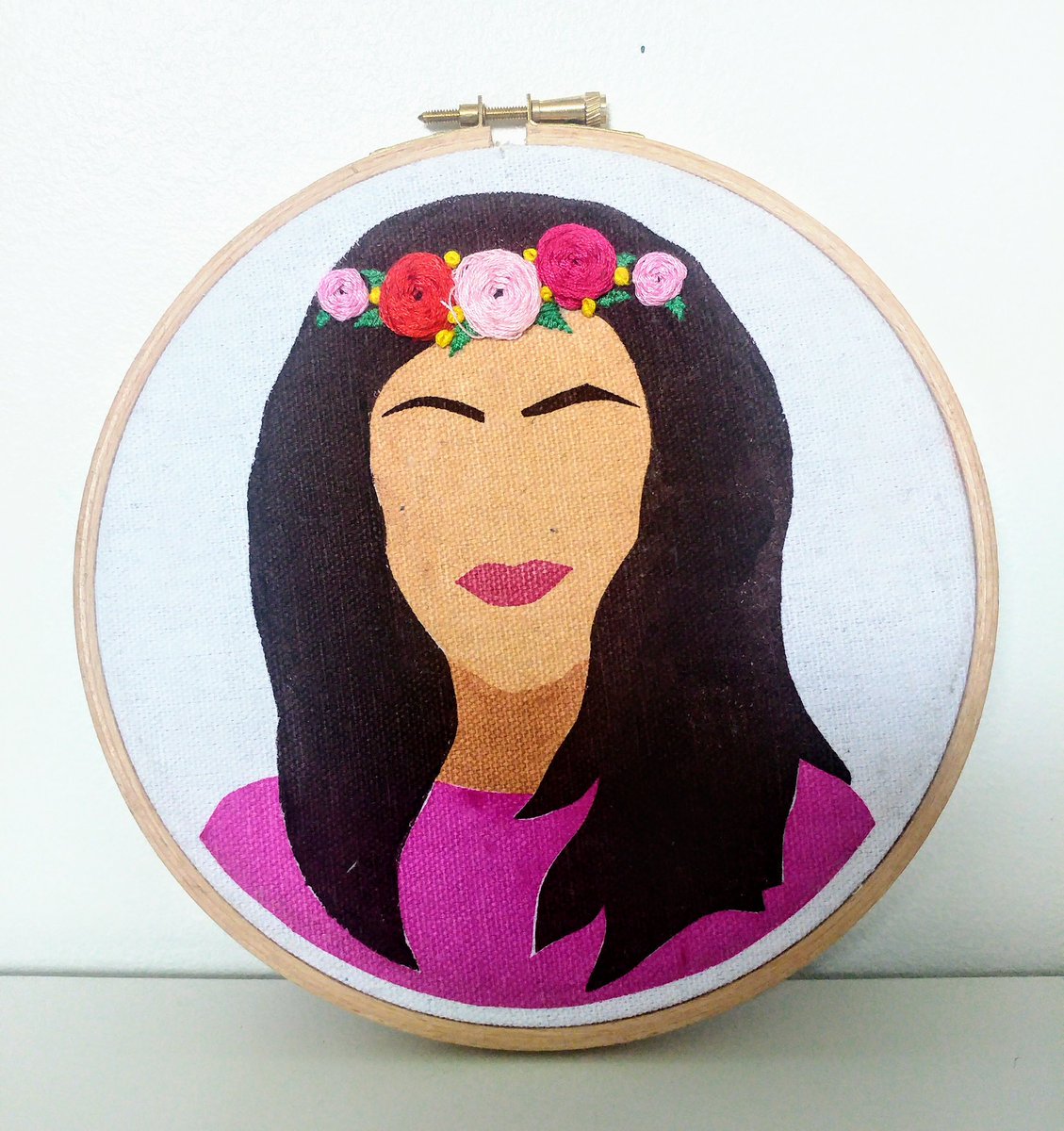 The awesome <a href="/TeamKre8/">Kreative Pursuit</a> will be running a t-shirt printing and a badge making workshop this Sunday at our first Christmas market in <a href="/theoldnunshead/">The Old Nun’s Head</a> They will also have some craft kits on sale. Come on down and get involved. #SE15 #Nunhead #Southwark #supportlocal #christmas2019