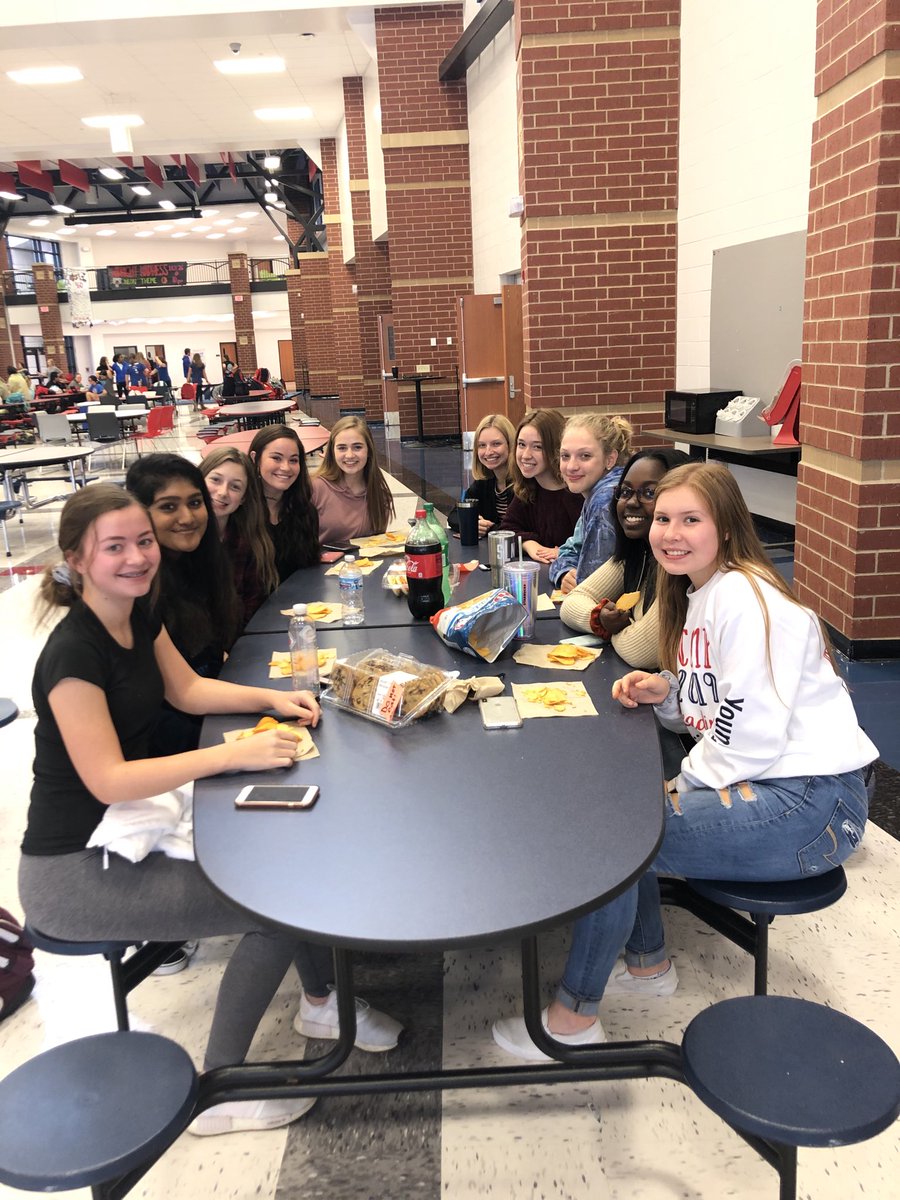 LHS_ASC's tweet photo. ASC Bonding today! https://t.co/jcQMIzqPqm