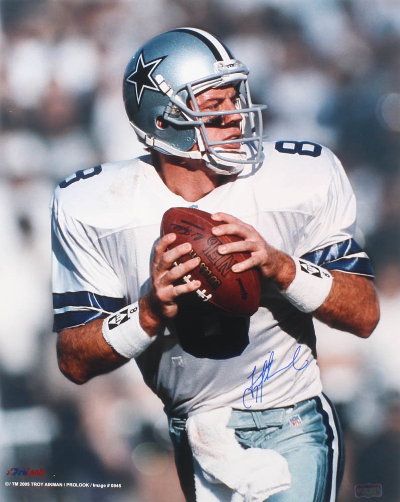 Happy 53rd birthday to Troy Aikman! 
 