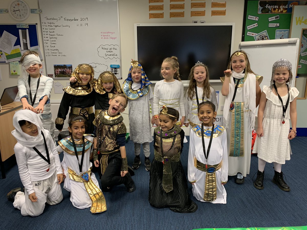 Year 3 had a ball for our Ancient Egyptian Day! Thank you to all our parents for the time and effort they put into the children’s costumes and lunches #BGSYear3 #BGSHumanities #BGSArt