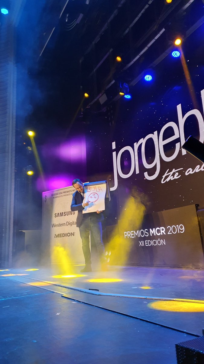 NexusEFR's tweet photo. Increíble Jorge Blass!! #premiosmcr2019 https://t.co/gFTbNdNc8H