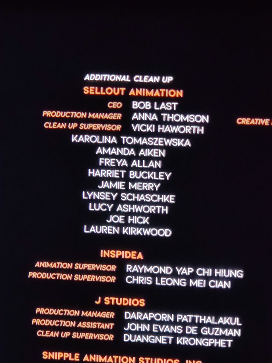 KeilidhBradley's tweet photo. Couldn't be more proud of Lauren, she went from animating the bear on Fox Fires straight into working on Klaus! Congratulations to our mentor @Lynsey_Sch and classmate Lucy too. 😊😊😊 @DJCADanimation https://t.co/xrRaMn6ftO