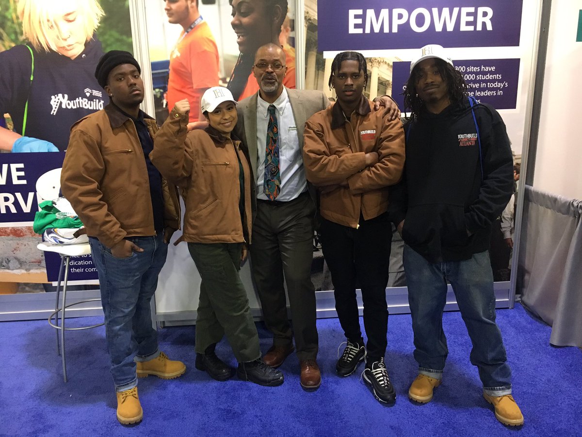 YB_Green's tweet photo. @YouthBuildUSA @Greenbuild @Benjamin_Moore @SaintGobain @FreemanCo https://t.co/SZVnesH5wZ