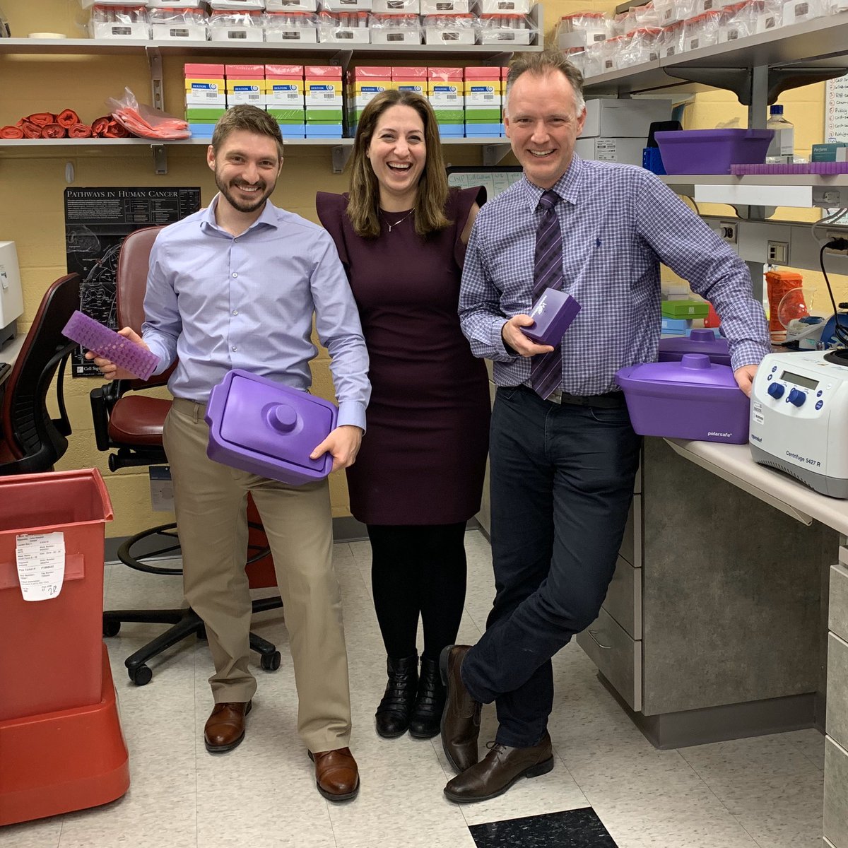 The Johnsen Lab wearing purple for #WorldPancreaticCancerDay
@MayoClinicGIHep @MayoClinic
#WPCD
#PANCAware #WorldPancreaticCancerAwarenessDay