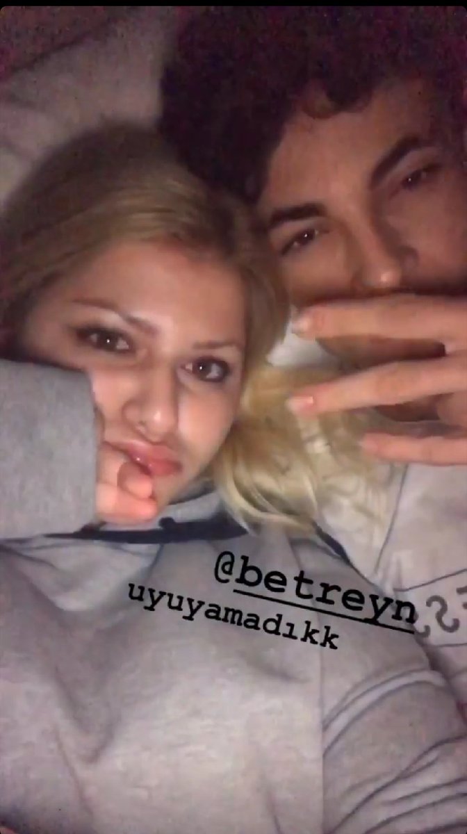 Offf uyuyadık bir türlü yatağımda değilim ondan mı acaba ki 😔😔😔😔
#sıcak #yatak #üniversiteli #evinde bulmak zor bir şekilde ısınacağız artık Kuzeyim ile 🥰🥰🥰🔥🔥🔥