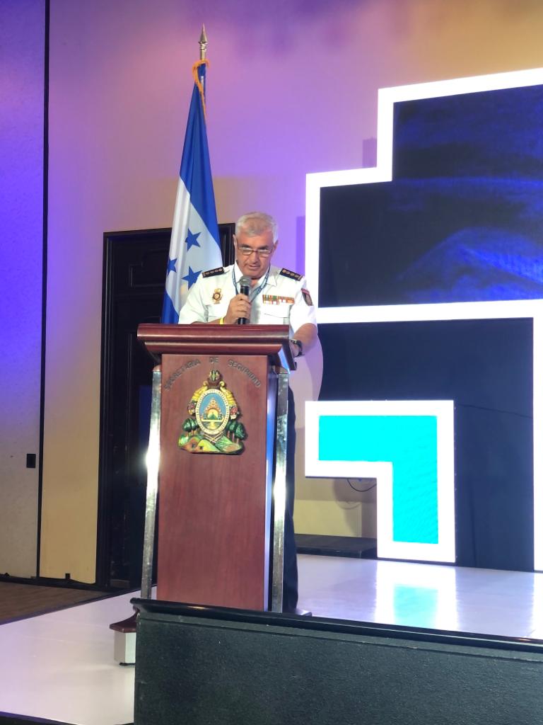 policia's tweet photo. La @policia ha sido elegida, por los participantes en el VIII Congreso Internacional de Lucha contra el #Secuestro, para presidir el #CIPSE (Comunidad Internacional Policial Contra el Secuestro y la Extorsión) durante los próximos dos años

#SomosTuPolicía https://t.co/o045kmBGOP