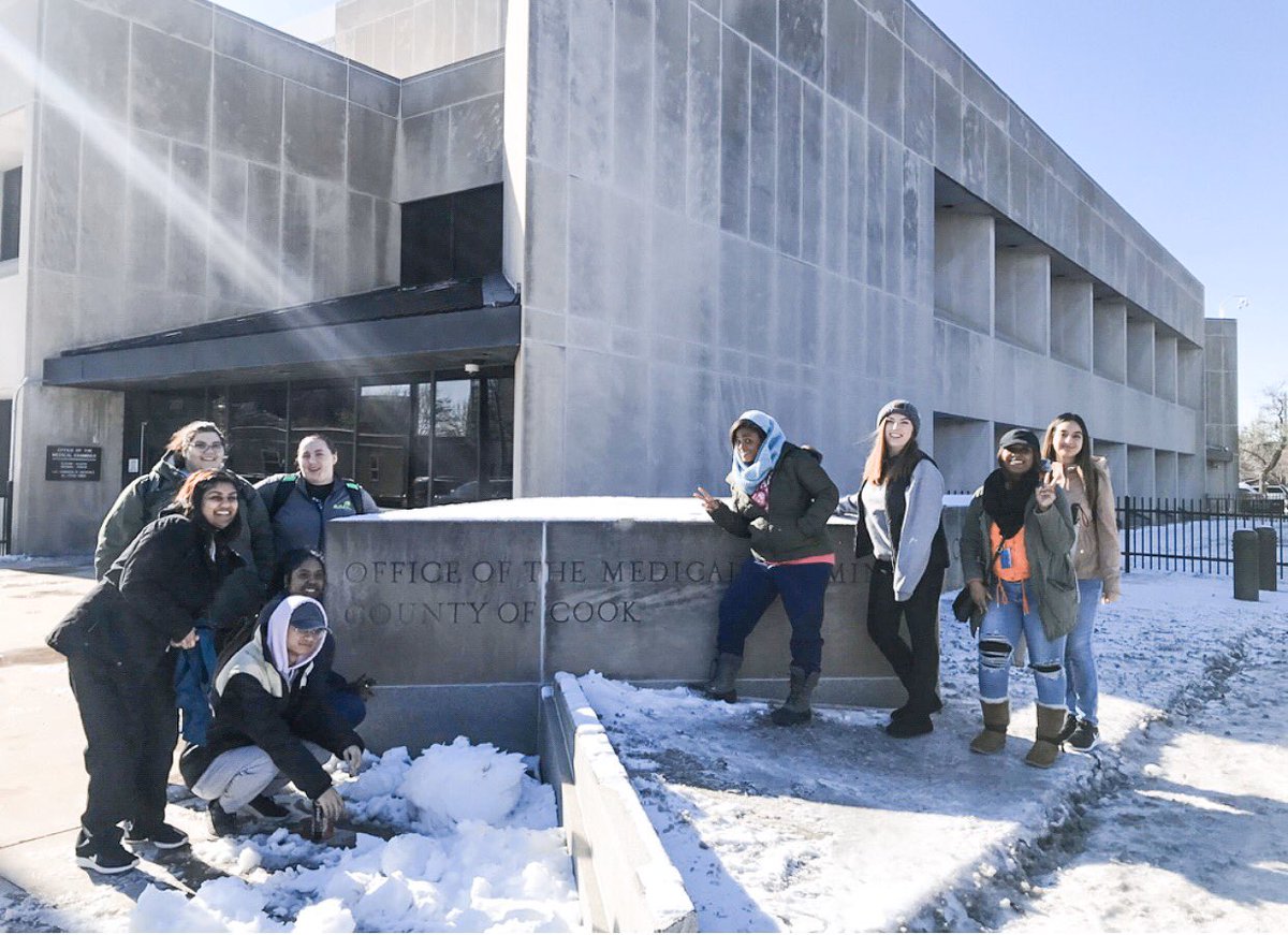 RobertMorrisU's tweet photo. Nursing students toured the Cook County Medical Examiner's Office and had an opportunity to talk to a forensic pathologist. One student said, "Being in nursing school, I couldnβt have been assigned a better activity. This activity was eye opening and informative.β #rmyou https://t.co/ChFJWKrreQ