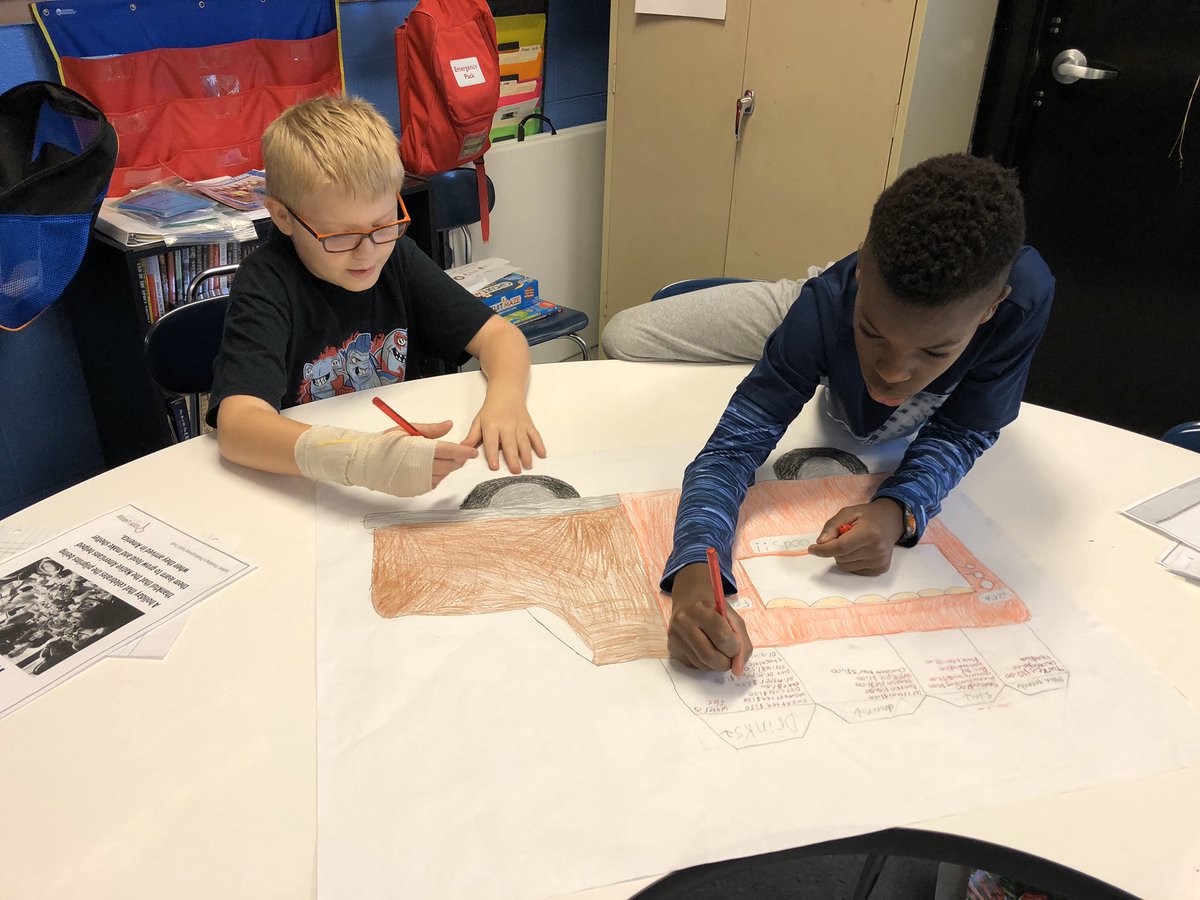 _angiekyle's tweet photo. If anyone needs food truck designers head over to the 5th Grade STEM classes at Brown Intermediate School! #BISrocks #wildcatpride #leadingandlearning #welovetoeat https://t.co/MuhH4WC4pF