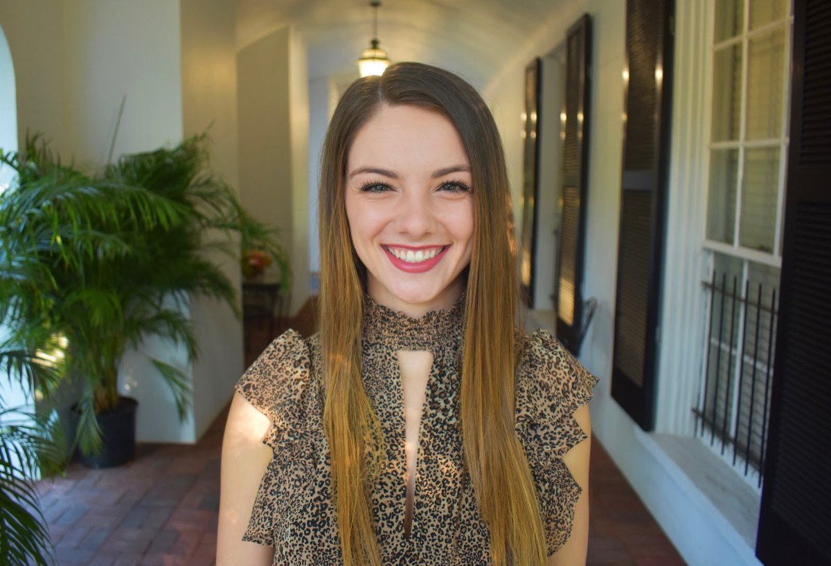 LearnInActionUA's tweet image. Are you trying to decide where to intern this summer? Read Genevieve’s blog about her internship experience with Alabama Athletics.