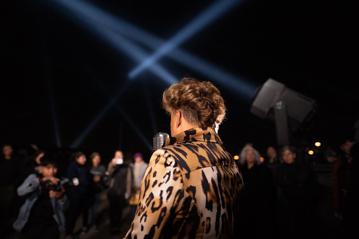 ESTA NOCHE: Organizaciones invitadas LGBTQ+ y comunidades aliadas en ambos lados de la frontera. <a href="/CassandroLucha/">Cassandro El Exotico Official 🍒</a> y sus amigos luchadores en El Paso. 📸: Monica Lozano