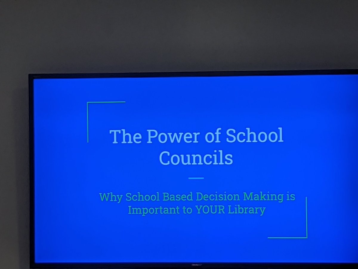 DianeBHatfield's tweet image. NKY Media Specialist gather together to grow professionally. #ConnectGrowServe #BookWizards #BeInternetAwesome @Melenggar @hmh724 @heidinelt