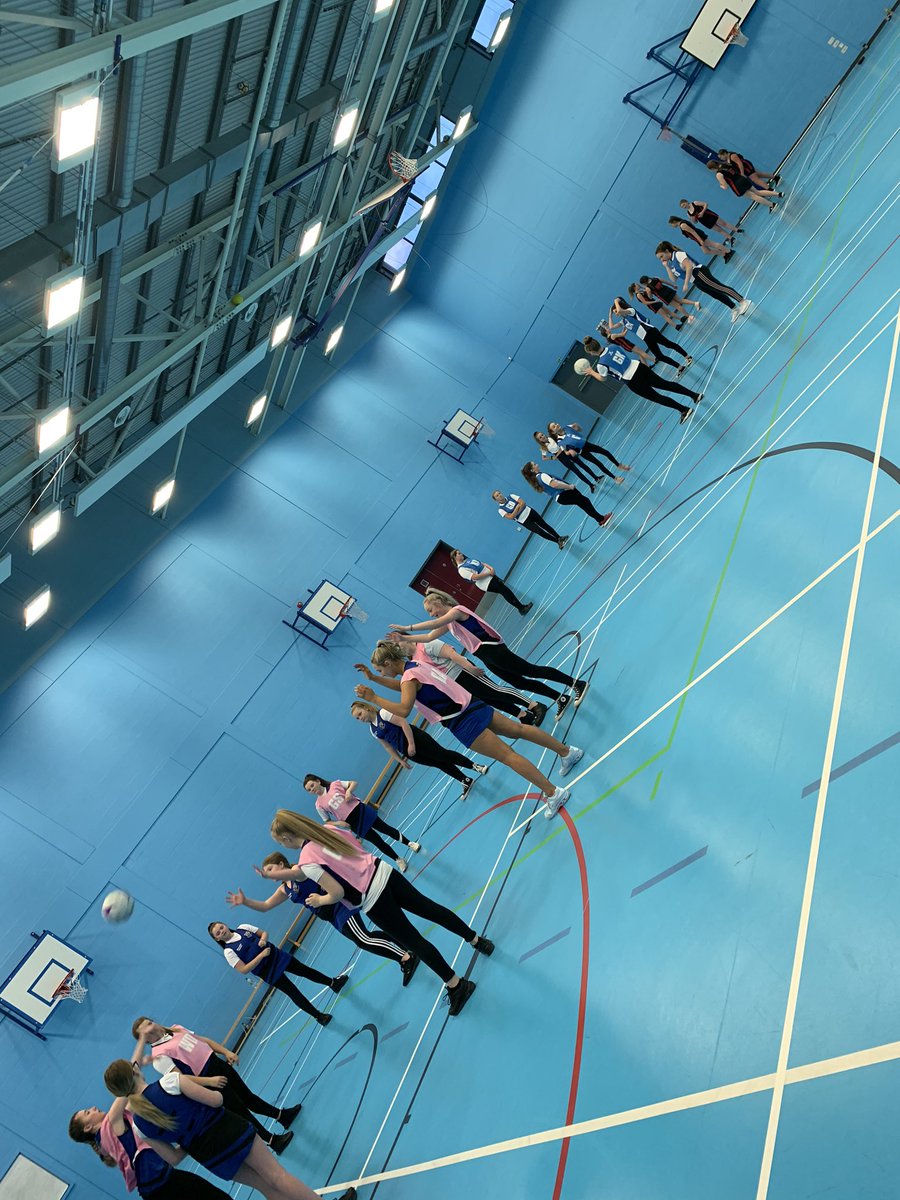 NAActiveSchools's tweet photo. Tonight we had the first S1/2 Netball league date of the year at @StMatthewsAc with lots of enthusiastic players in attendance. 

Huge thanks to our former #NASportsAcademy pupils for umpiring 

#competeperform #schoolsport #teamwork #leadership 

@audreynolan @CraigHattonCEO https://t.co/KDSigERfFY