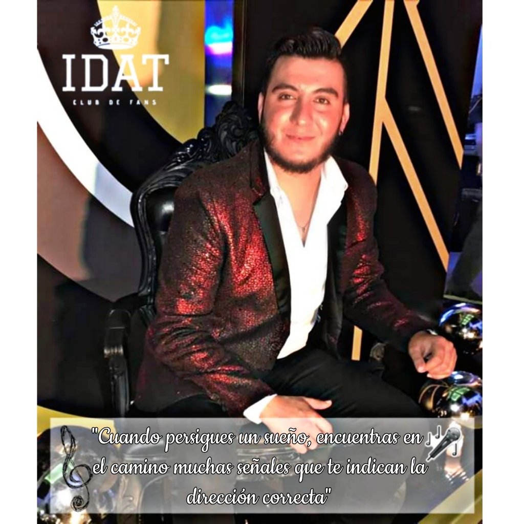 IncondicionalAT's tweet photo. "Cuando persigues un sueño, encuentras en el camino muchas señales que te indican la dirección correcta".🎙️💜

#AntonioTellez🎙️ #IncondicionalesDAT💜 #LDBLM🎙️🎺  #TMG https://t.co/PnVKH91SB1