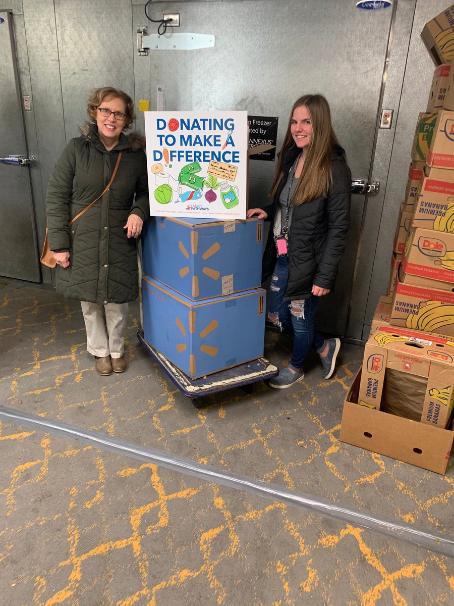 CIPrincipal's tweet image. FCCLA raised money to purchase and donate 150 boxes of stuffing to be added to Thanksgiving boxes at Family Pathways!! What an incredible way to give back to our communities! #TheBluejacketWay
@38rudy @ISD911