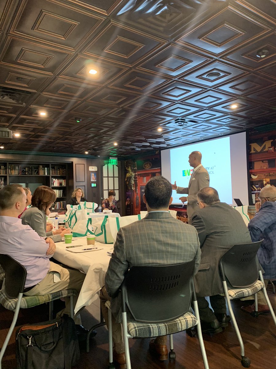 GabyyCorral's tweet photo. First Day of our Equity at Work Council Meeting!! 👏🏻

#equityatwork 
#ultimatesoftware https://t.co/cr2EibV2lH