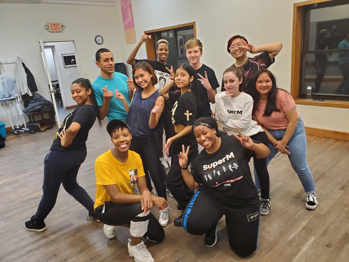 ari_ki_'s tweet image. A huge THANK YOU to everyone who came out to our very first Kpop Inspired Dance Class!!! See you next time!!
#kpop #kpopclass #Taemin #danceclass #nyc