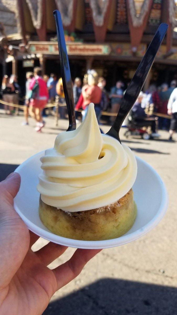 jakobjuly's tweet photo. Shout out to @DisneyFoodBlog for your tips and tricks. It helped @jadekelsey and I have an amazing trip to Walt Disney World! #thanks #tipsandtricks #windisney #somuchfood #disneyfoodblog https://t.co/CA4a1PDhOC