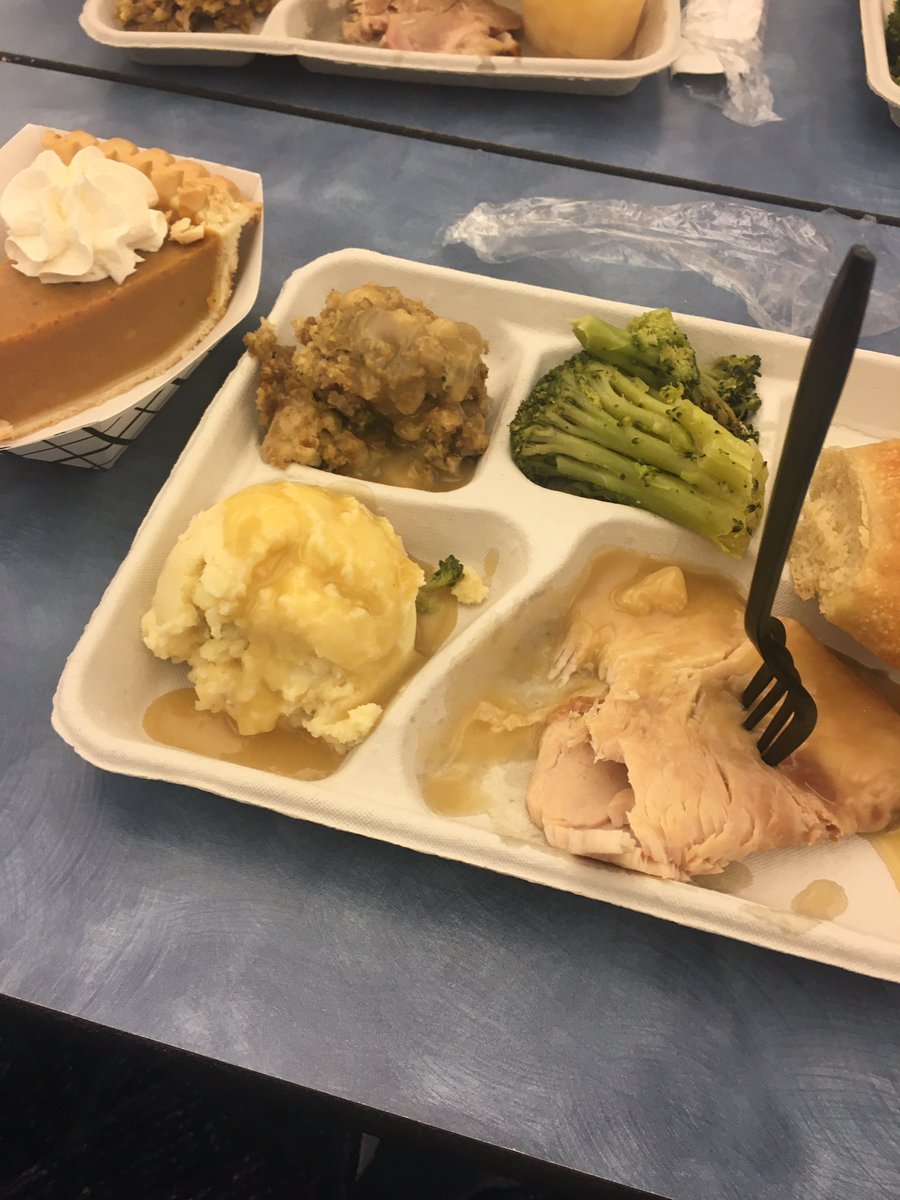 JacksonDawnM's tweet photo. Annual Friendsgiving lunch with my students! Thank you to our fab cafeteria staff for the yummy feast and to administration + Officer Gurney for serving us! 🦃 @WardHighlands https://t.co/DkORQgRrsy