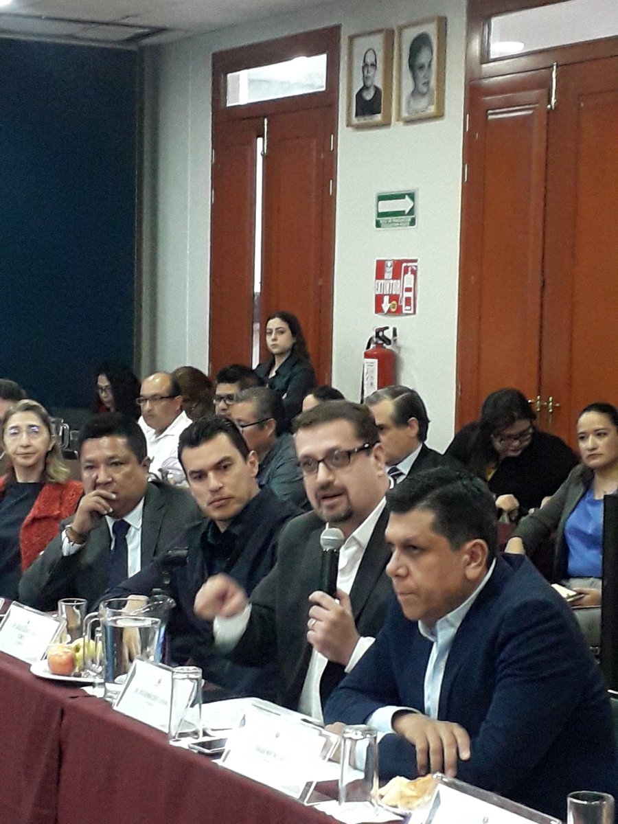 <a href="/HernanCortesB/">Hernán Cortés</a> cuestiona al Secretario de Hacienda, sobre los montos que se van a destinar a los municipios para el problema de los laudos, ya que más de 60 municipios están afectados por esta situación. #MejoremosJalisco
Video👇
m.facebook.com/story.php?stor…