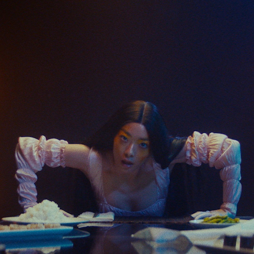 Rina Sawayama Brasil on X: 10. WHO'S GONNA SAVE U NOW? “Quando sofria  bullying no colégio nunca pensava: 'Farei o mesmo com todos eles'. Eu  apenas sentia 'Vou me tornar bem-sucedida para