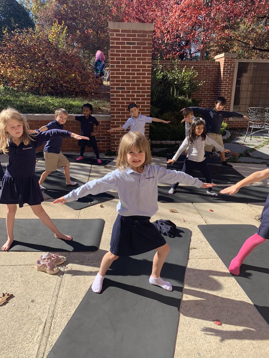 Strong warrior poses! While continuing to talk about being kind to others, ourselves, and things around us...we had a peaceful yoga session outside! #mvlower #mvarts