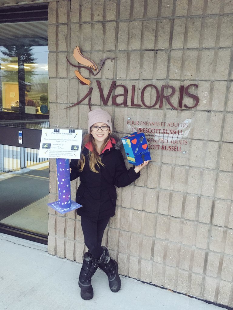 Nous avons placé des boîtes chez différents partenaires communautaires comme #valoris #Proxim #Chardo #ValuMart afin d'amasser des pinceaux à mascara pour sauver des animaux sauvages. <a href="/EEC_St_Victor/">EEC Saint-Victor</a>