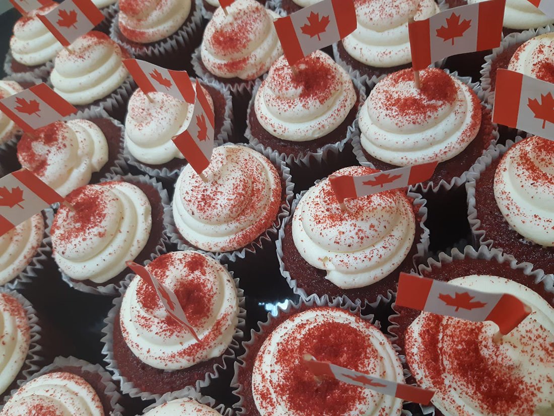 We had a great time in #Kelowna today celebrating 41 new citizens. Thank you <a href="/innovatekelowna/">Kelowna Innovation Centre</a>, <a href="/Kel_librarians/">Kelowna Library</a>, and <a href="/CitImmCanada/">IRCC</a> for partnering with us for this ceremony, and everyone who joined us to celebrate diversity and inclusion. Congratulations to the new citizens! 🎉🇨🇦