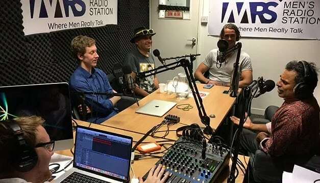 LondonersLondon's tweet photo. The thing I love about #MensGroup with @kennyDCruz on @mensradiostn is the brutal honesty &amp; bare emotion that the men in the group will reveal. Talking about #female #rejection &amp; how #women in the main are much better at dealing with #breakups.
-
#LetsGu… https://t.co/tjGK4LpxDN https://t.co/txCXBZUG9j