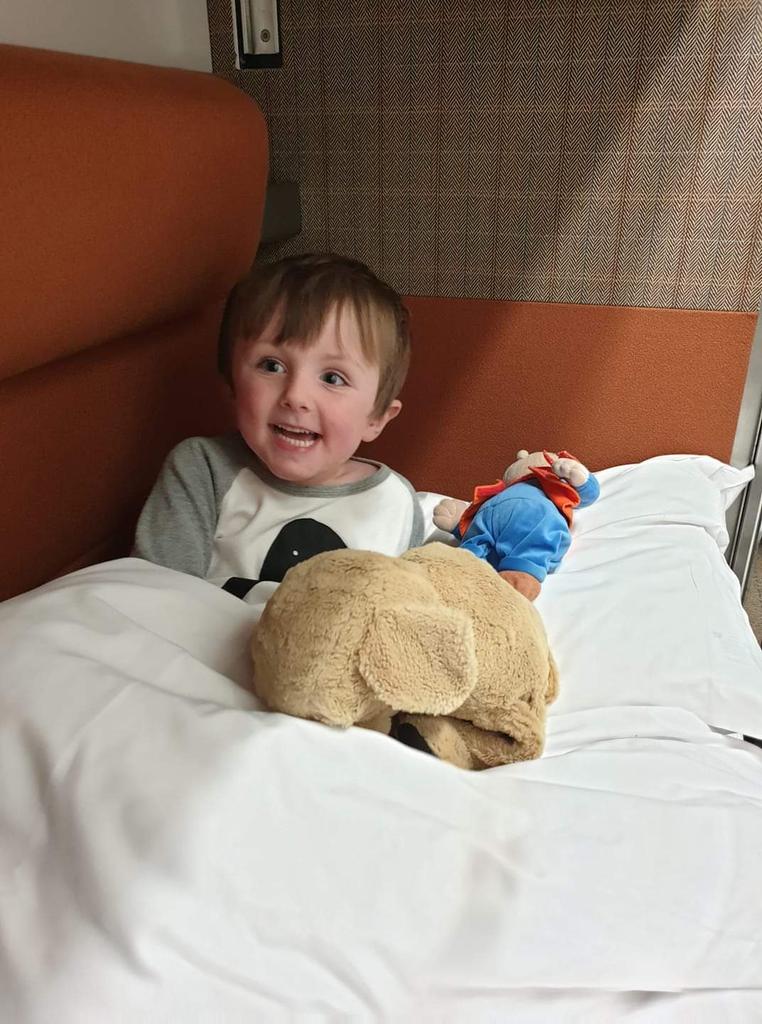 nicolarmoss's tweet photo. "I like this even better than the old bed train" is the considered view of a young but seasoned traveller. Mummy reserving judgement until after a night's sleep - lots of positives but a few niggles @CalSleeper https://t.co/RNXC3PJ5KN