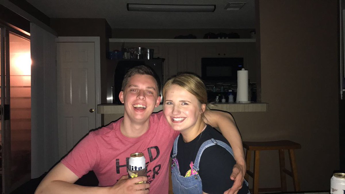VincentKolten's tweet photo. @haleyycolvinn hope you had a good day baby girl ❤️ https://t.co/4l4mIvU9FQ