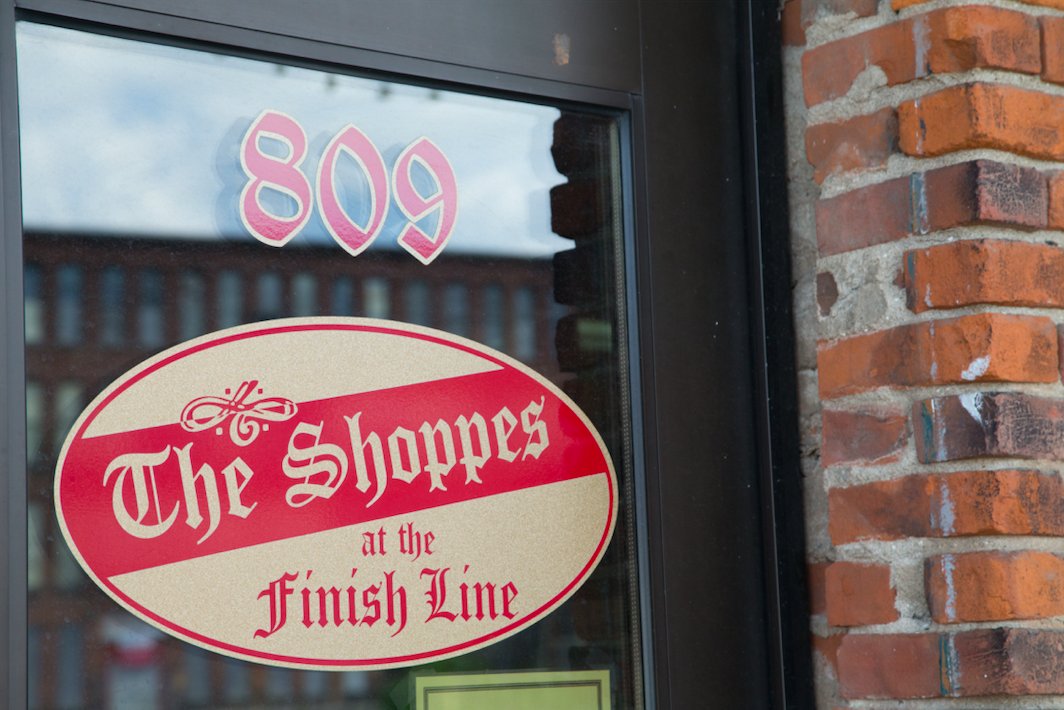HauntedTrailNY's tweet photo. Hate running errands alone? Stop by the Shoppes at the Finish Line for the company of a few spirits while you check things off your to-do list. Numerous ghosts haunt the building including an older gentleman who does not like you going up to the 3rd floor: https://t.co/T54ch4yayj https://t.co/9InV8o4pWK