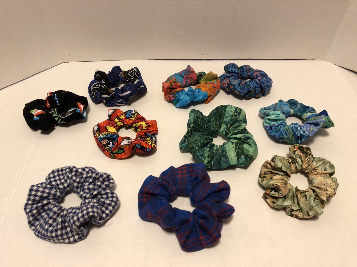 ShopArtisans's tweet image. Scrunchies! Prices will be announced 11/25