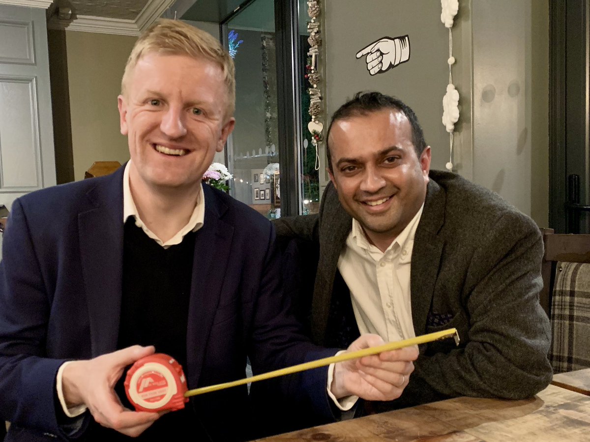 NFBCUK's tweet photo. I had a great one to one conversation with Conservative Cabinet Minister Oliver Dowden CBE. We discussed food banks and how our project the Navratri Food Bank Collection has made a difference to so many across the UK. https://t.co/t2NcybYoog