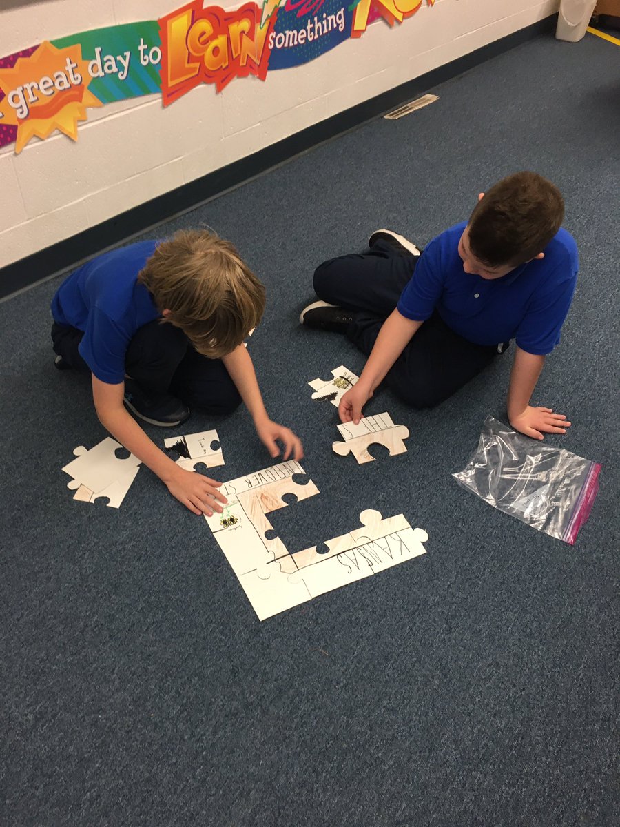 Fourth Graders Using Student Designed Puzzles to Learn About States and Capitals! #DiscoverTheLight