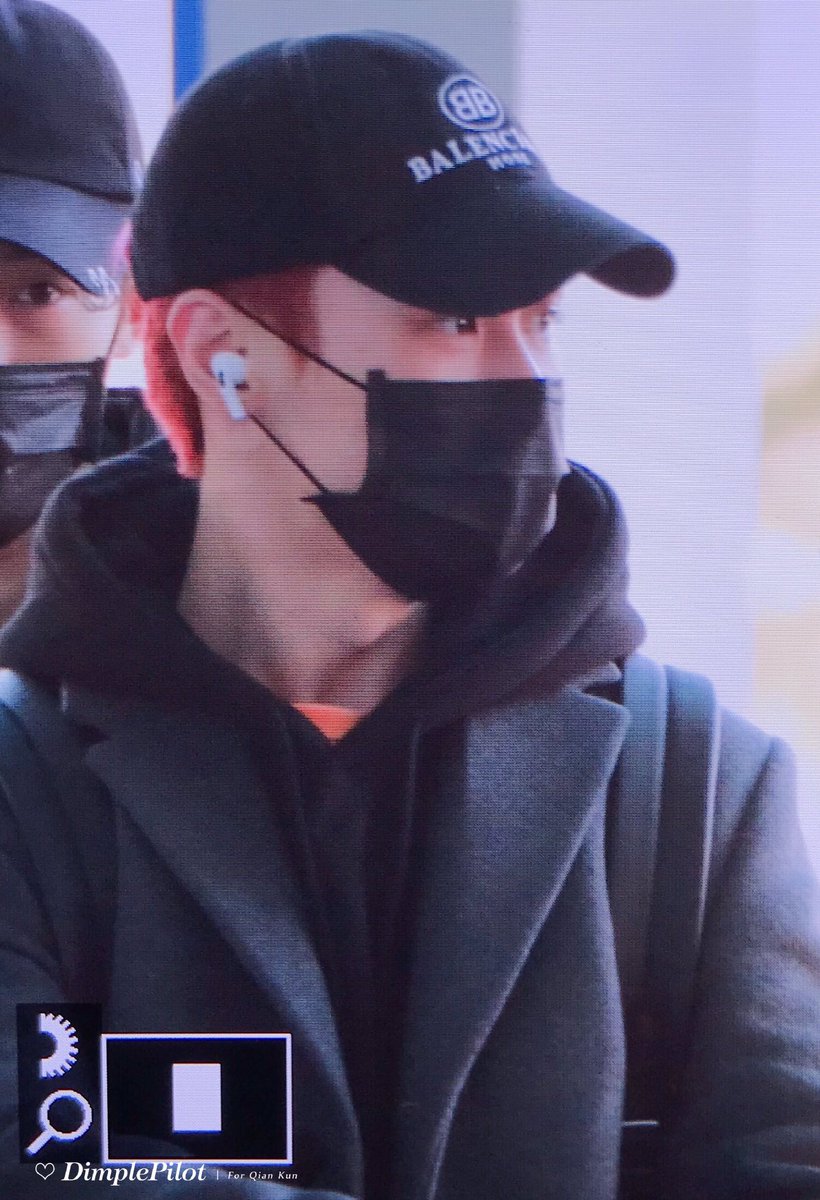 DimplePilot's tweet image. 💰191122 ICN 출발

“换发色啦！”

#KUN #QIANKUN #钱锟 #쿤
 #WayV