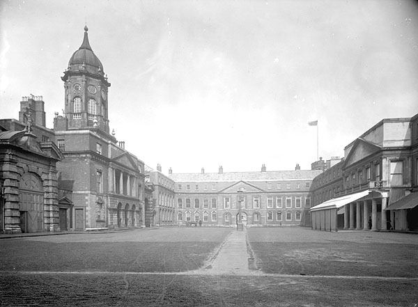 Dublin Castle 1922
#Dublin #LoveDublin #LovinDublin #DublinHistory #IrelandHistory