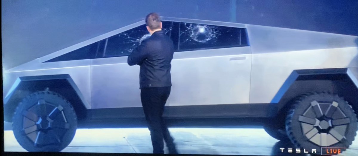 😂 I still love you <a href="/Tesla/">Tesla</a> <a href="/elonmusk/">Elon Musk</a> #Cybertruck