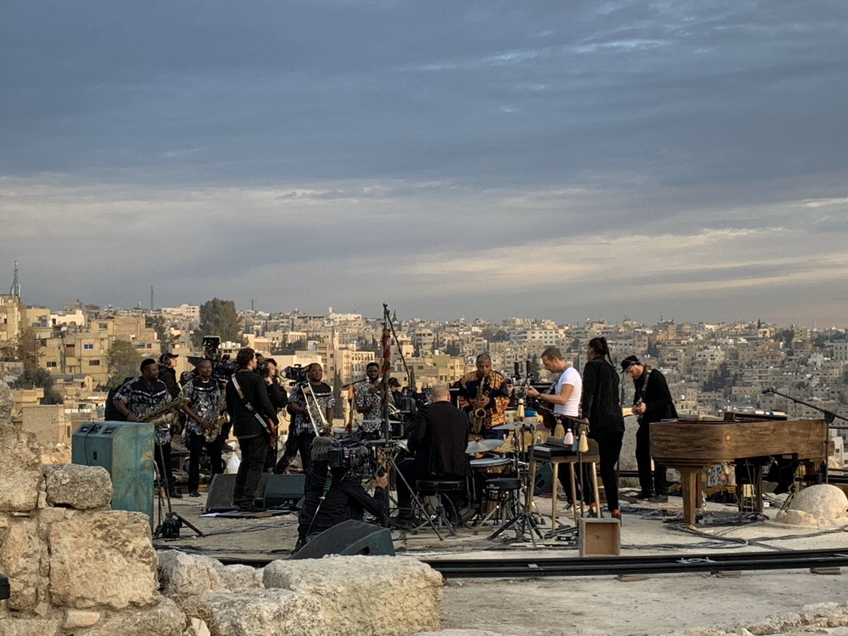 Resultado de imagem para coldplay: Everyday Life Live in Jordan - Sunrise Performance