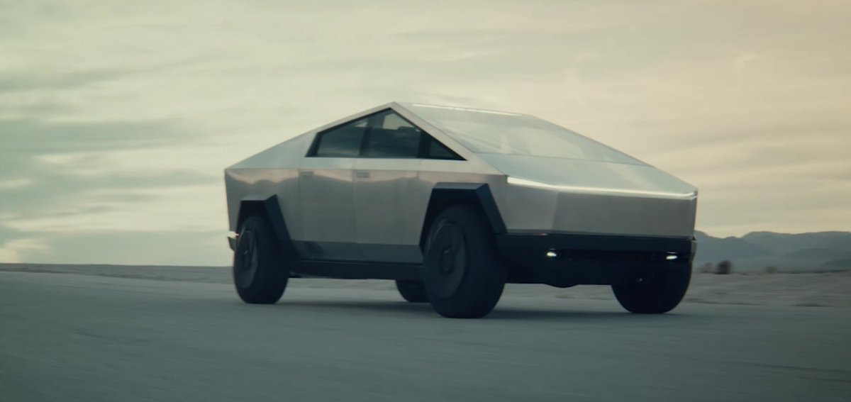 OfficialJoelF's tweet image. TESLA #CYBERTRUCK:

- Price: $39,900 | $49,900 | $69,900
- Range: 250+ mi. | 300+ mi. | 500+ mi.
- 0-60: 6.5s | 4.5s | 2.9s
- Towing capacity: 7,500 lbs | 10,000 lbs | 14,000 lbs