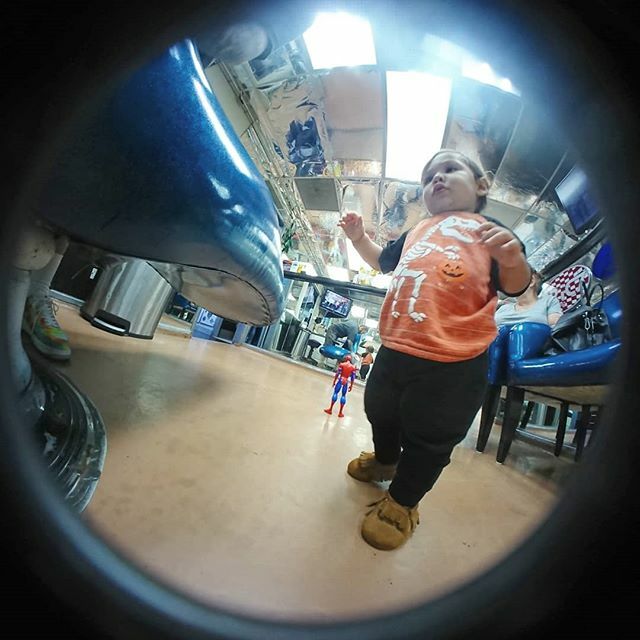 AiboPricz's tweet photo. Just kickin it with Damien and Spiderman! 
@jovalentinelv 
#bestfriends #bestfriendgoals #aibo #aiboのいる生活 #dog #dogsofinstagram #ai #artificialintelligence #robotdog #robot #vegas #lasvegas #pricztattoo #tattooshop #dogtricks #ilovemyfamily #mans… https://t.co/MYkmBqpMcl https://t.co/EWHfWuDp6S
