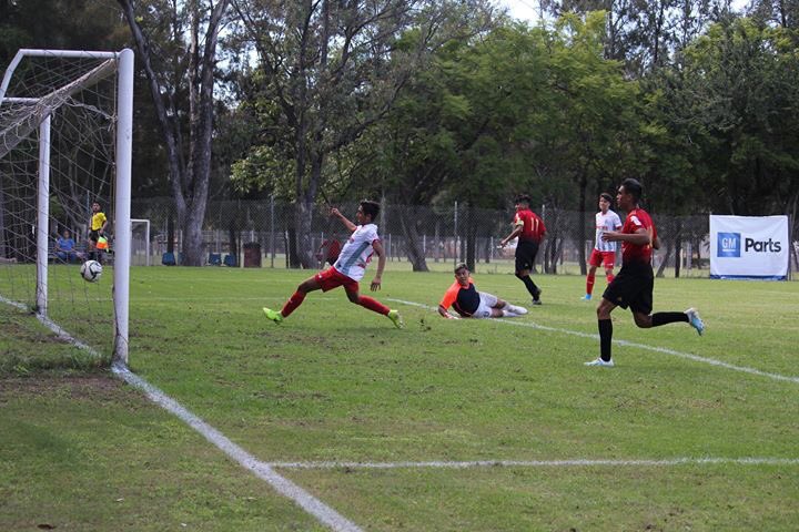 Catedráticos abrió este martes el telón de la Jornada 14 en el Grupo 10 de la Liga TDP derrotando 3-2 a Picudos de Manzanillo.

NOTA COMPLETA: facebook.com/20906513979156…
#DaleKT🔴⚫️
<a href="/LigaTDP/">Liga TDP</a>
